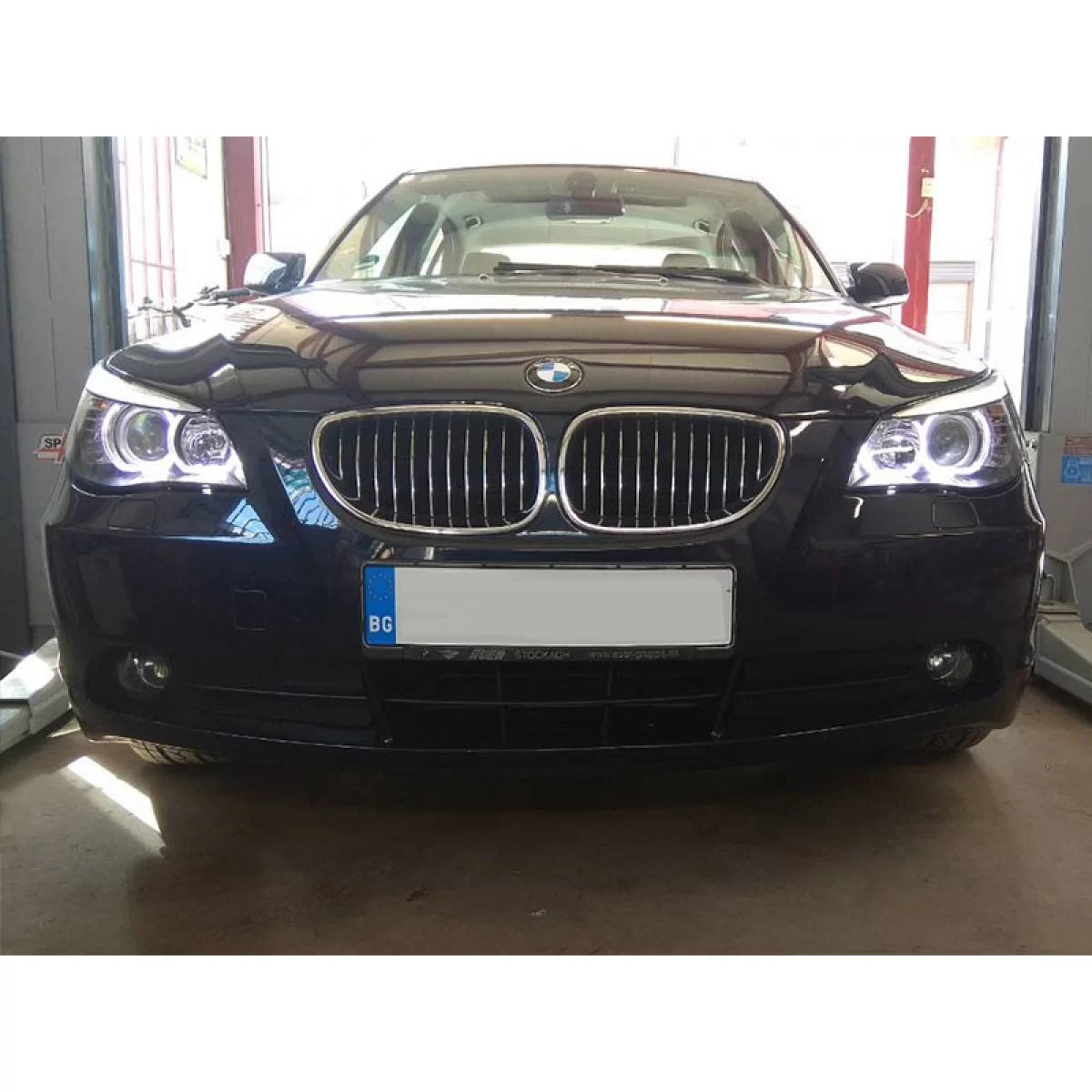 Fari Anteriori con LED Angel Eyes per BMW E60 E61 2003-2007 Dx e Sx