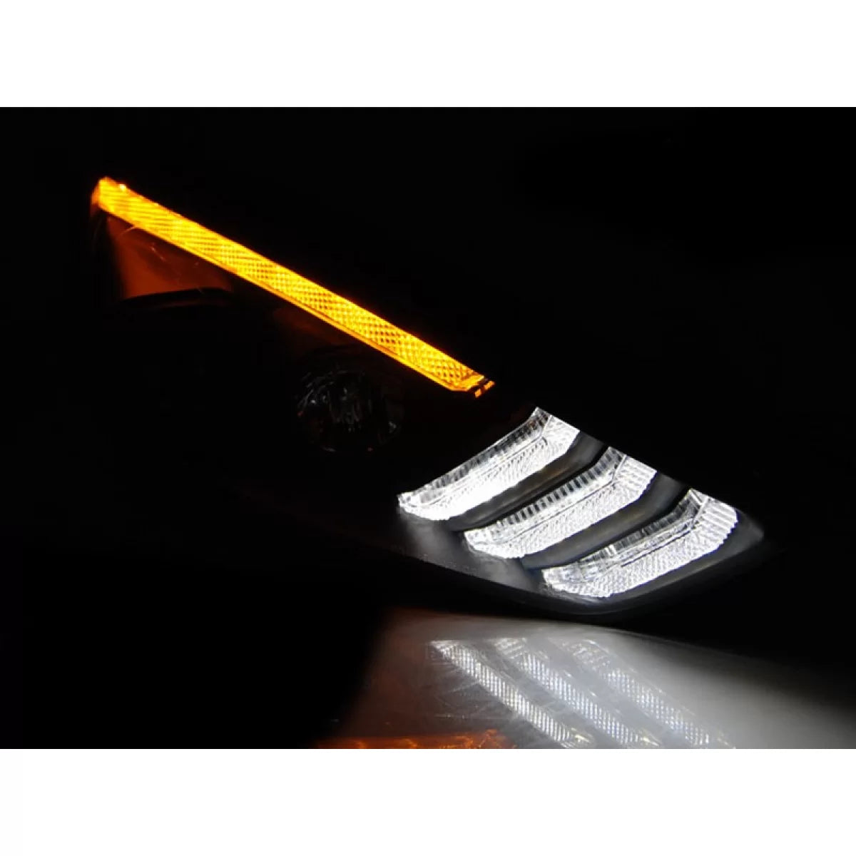 Fari Tuning Anteriori Neri Dx e Sx per Ford Focus MK3 2015-2018