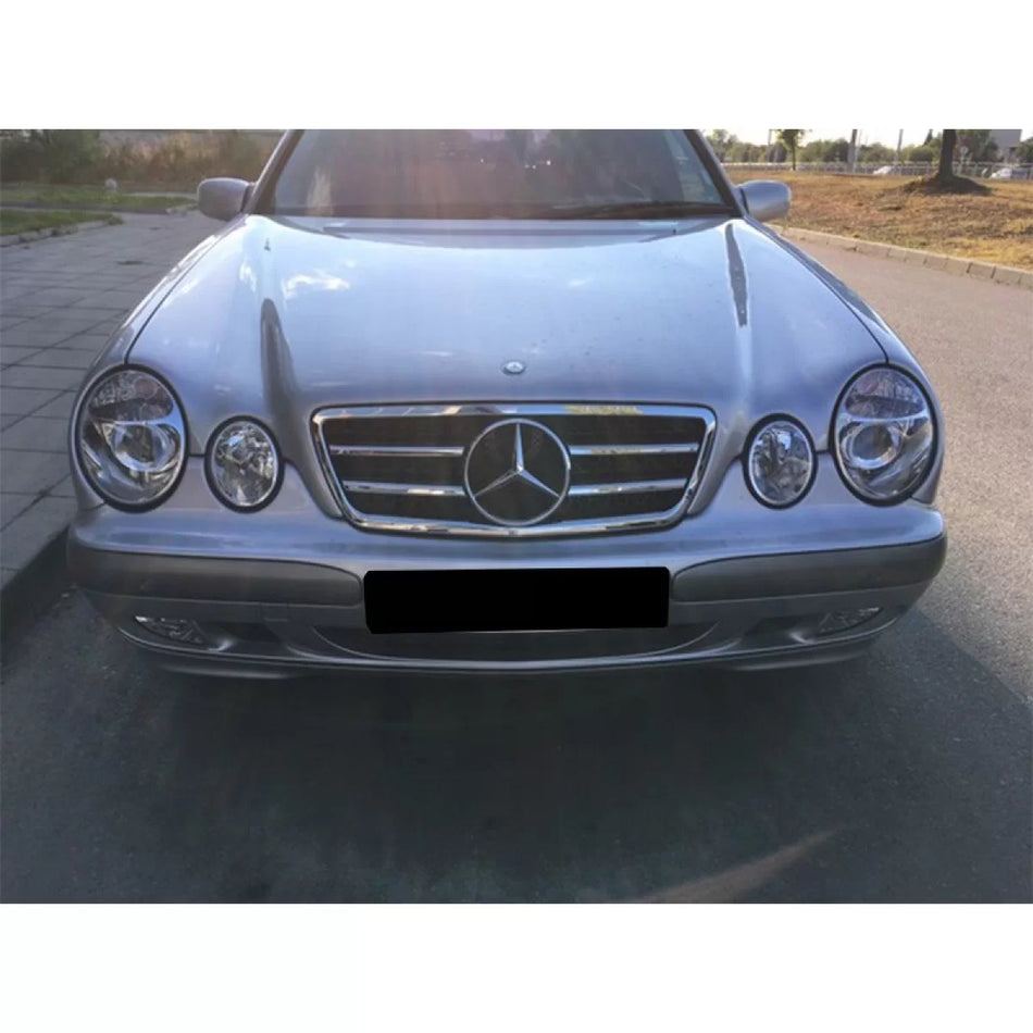 Fari Anteriori Tuning Sinistro e Destro per Mercedes Classe E W210 1999-2002