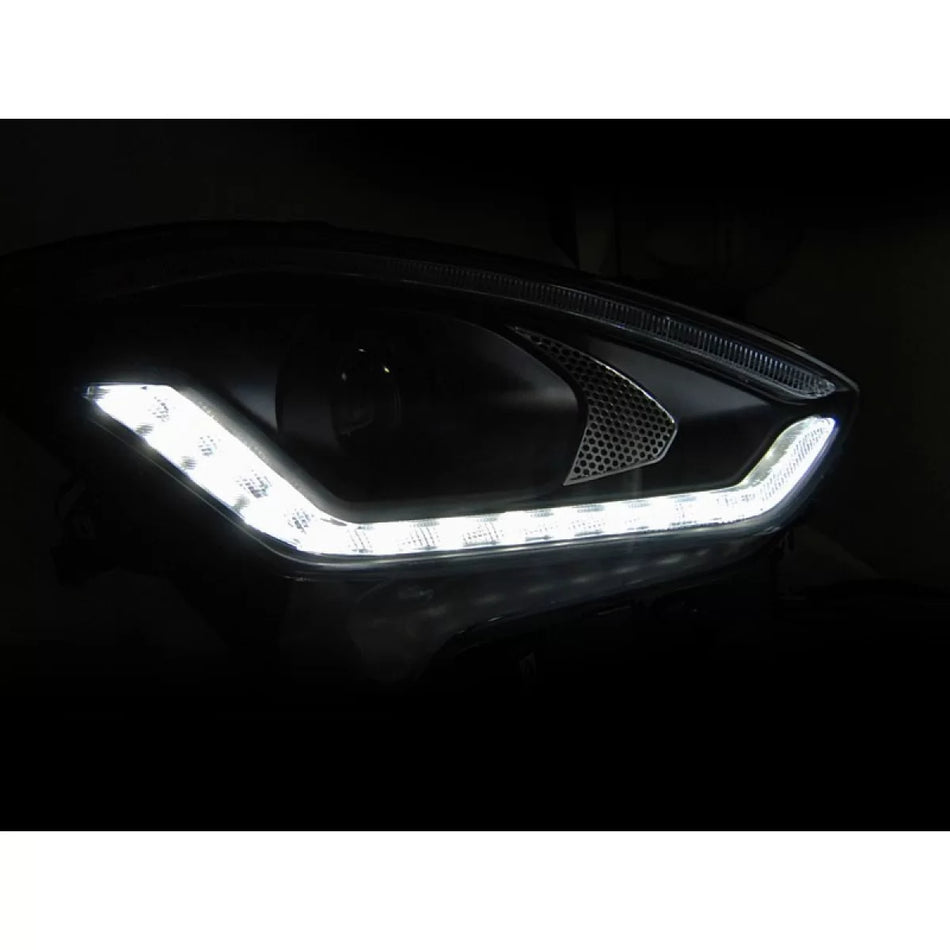 Fari Anteriori Tuning con Base Nera per Suzuki Swift dal 2017 Dx e Sx