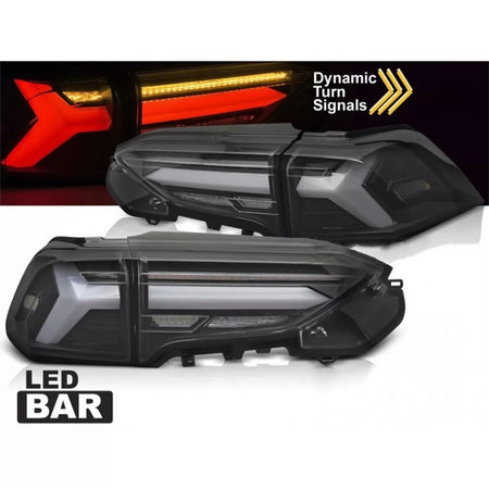 Fanali Posteriori LED con Frecce Dinamiche per Toyota RAV4 dal 2019 Nero Lato