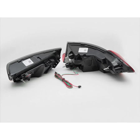 Fanali Posteriori LED con Frecce Dinamiche e Funzione Welcome per BMW Serie 3