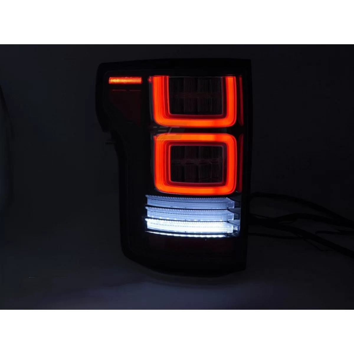 Fanali Posteriori LED con Frecce Dinamiche Fumé per Ford F150 2014-2020 Dx e Sx