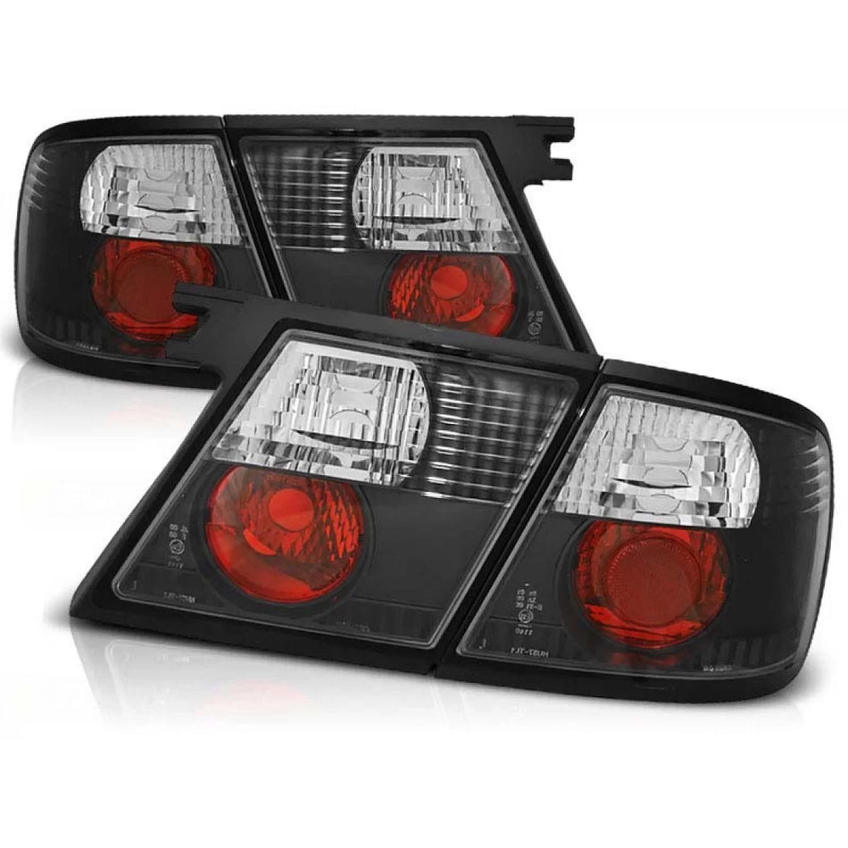 Fanali Posteriori Tuning Neri Dx e Sx per Nissan Primera P11 1996-1998 Berlina